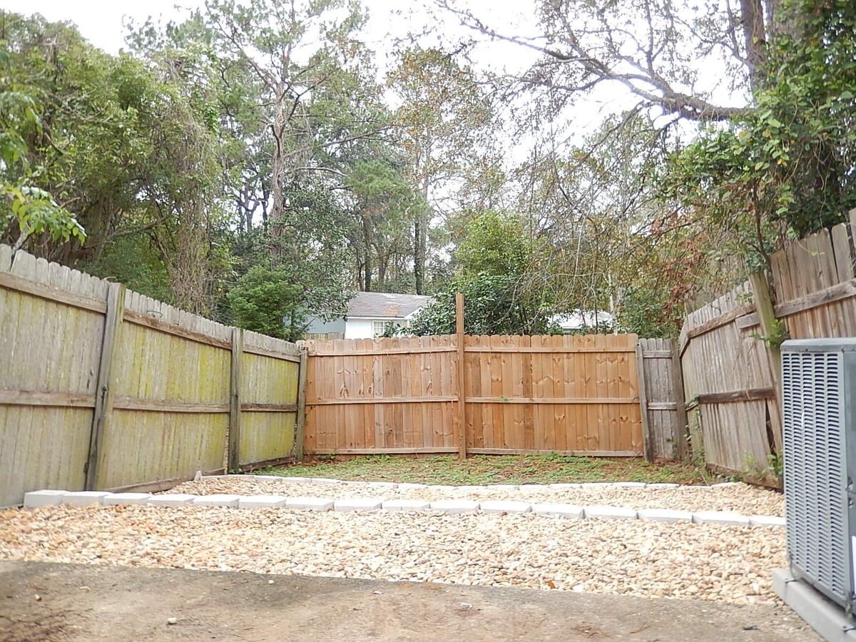 Photo - 932 S Lipona Rd