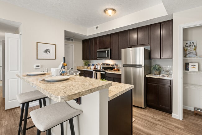 Building Photo - Tessa Place