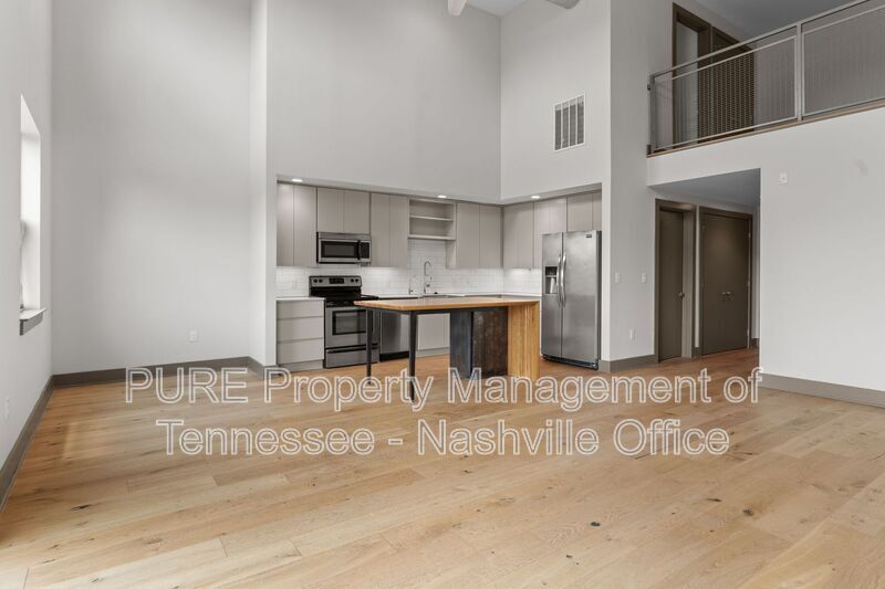 Photo - 1260 Martin Street