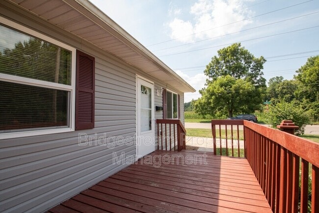 Photo - 340 Walnut St