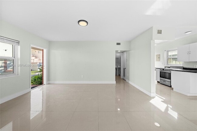 Photo - 1203 Marseille Dr Unit 21