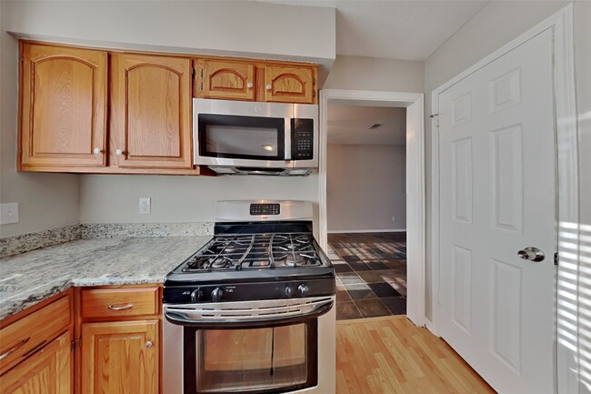 Photo - 7611 Round Grove Ln