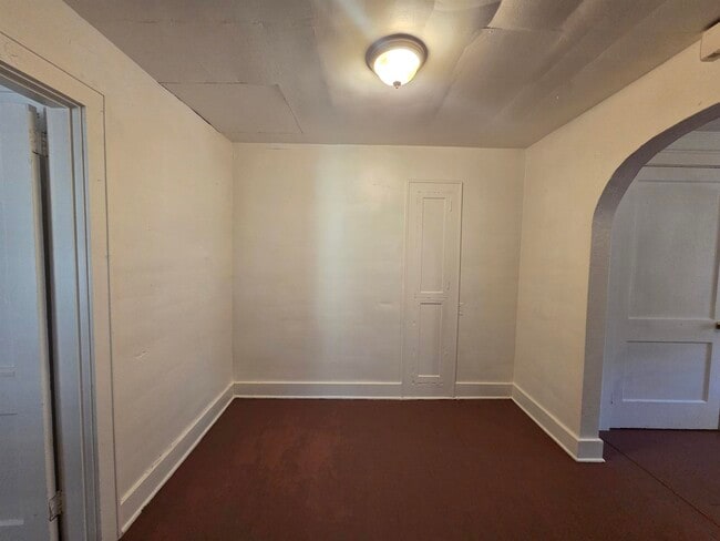 Photo - 1374 Rayner St