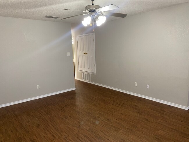 Photo - 113 Apache Trail