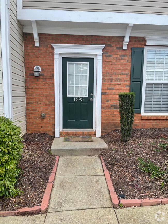 Building Photo - 1295 Kilmington Ct Rental