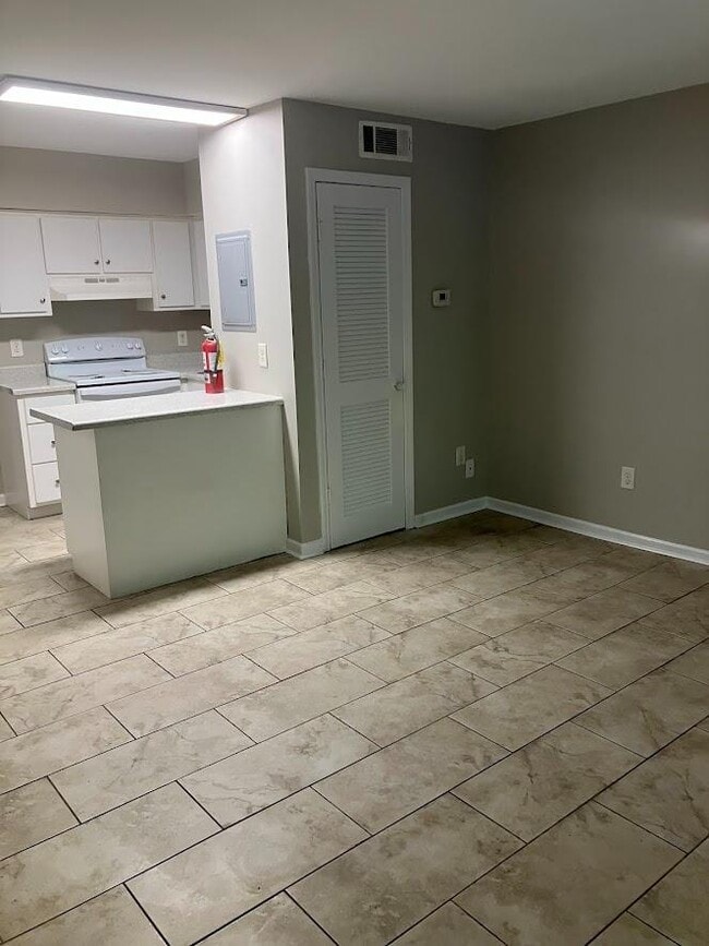 Photo - 241 Riley Ave