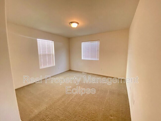 Photo - 8100 88th St NE