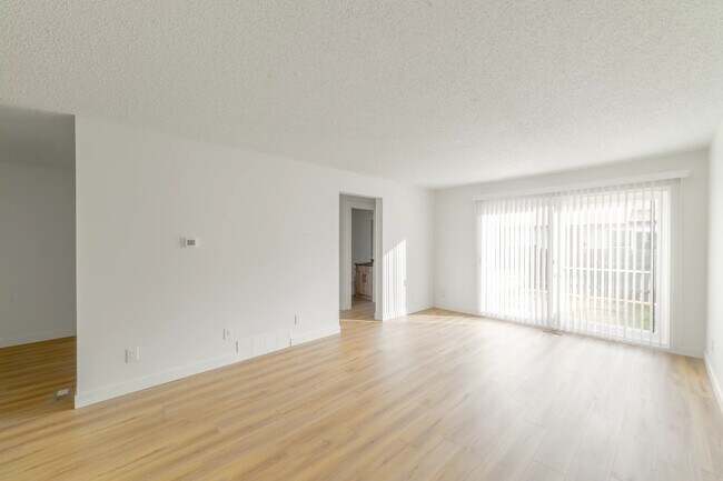 Photo - Huntington Townhomes