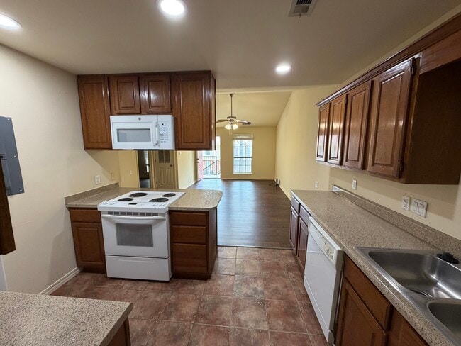 Noble Oaks 3 - 2 bedroom