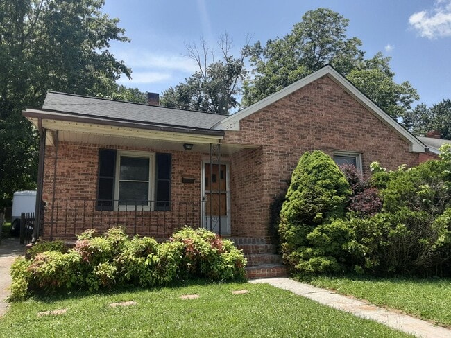 Photo - Radford, 2 BR / 1 BA, Available