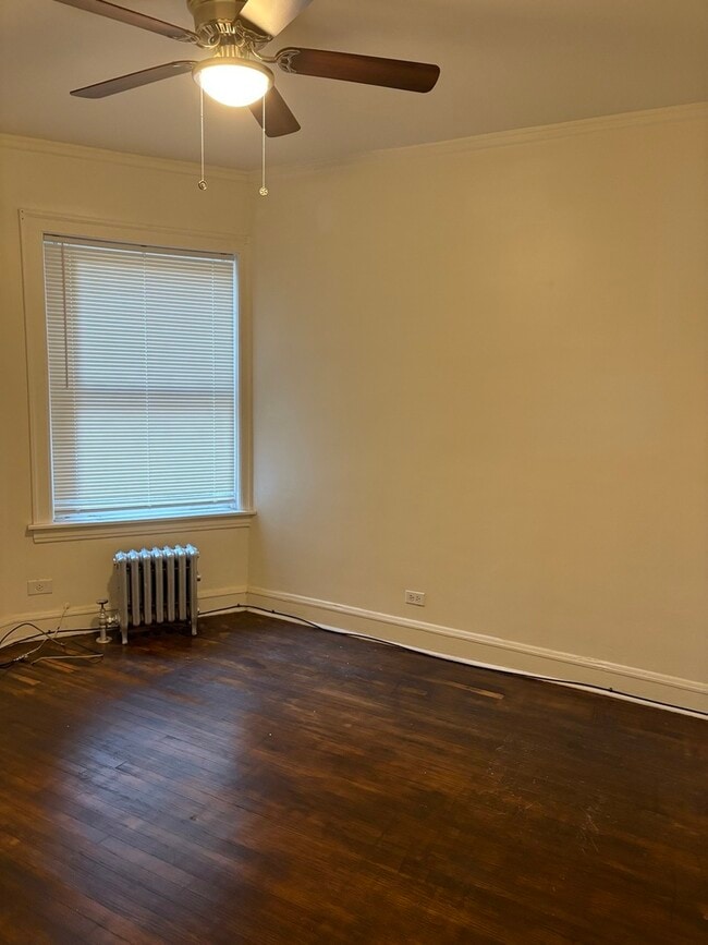 Photo - 8031 S Maryland Ave Unidad 1S