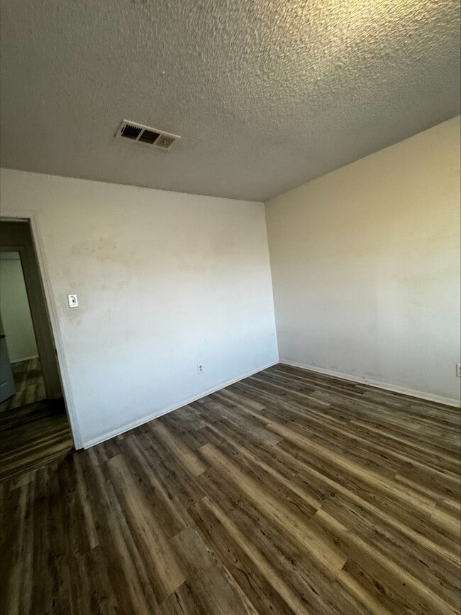 Photo - 18 Fra Mar Dr Unit B