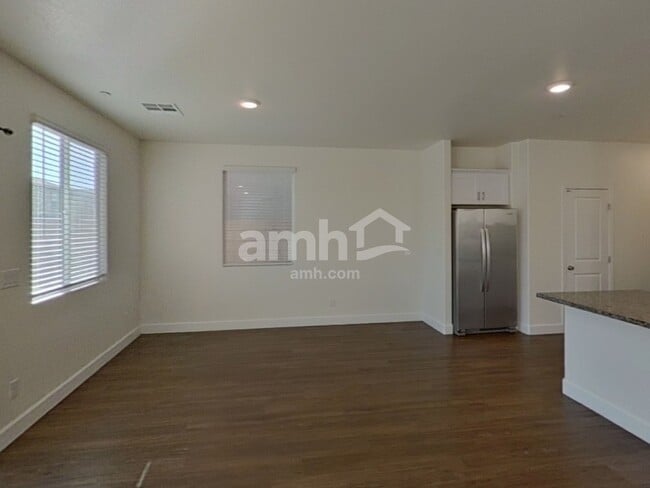 Photo - 298 Timber Kate Pl