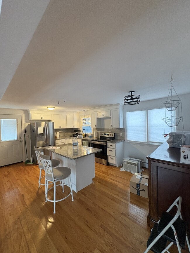 Photo - 7 Old Farm Rd