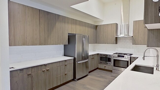 Building Photo - 1616 S Broadway Unit #312