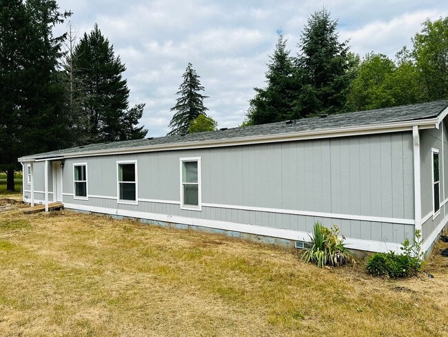 Building Photo - Newly Remodeled Acreage Property Rental