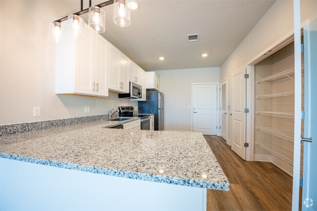 1BR, 1BA - Kitchen
