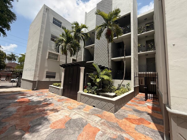 Photo - 444 SW 4th St Apartamento Unidad 302