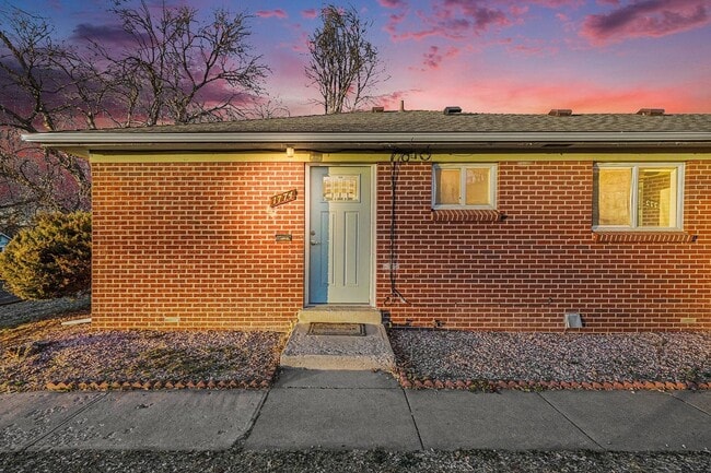 Photo - Conveniently Located 2BR with Large Yard