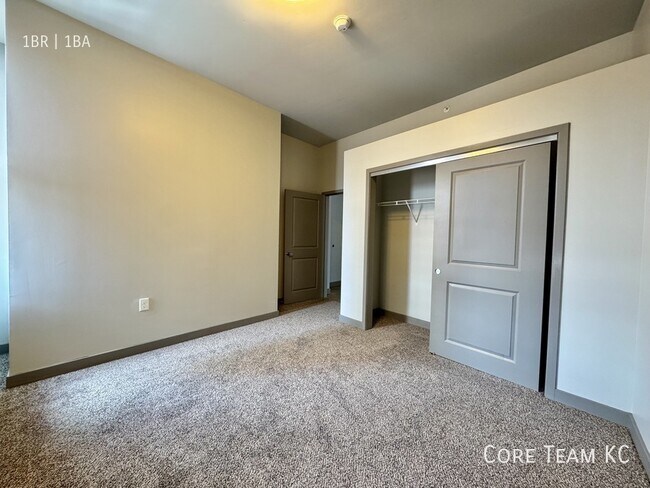 Photo - 306 E 12th St Unit 311