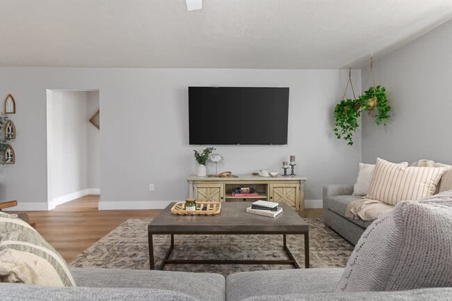 Photo - 171 E Red Rock St Unidad ID1250662P