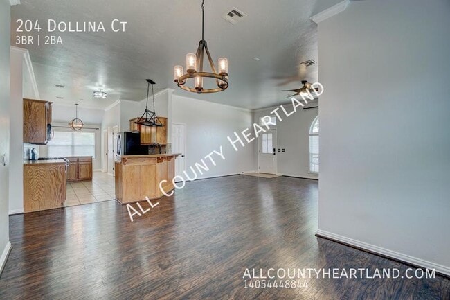Photo - 204 Dollina Ct