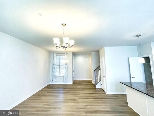 Photo - 224 Lilac St