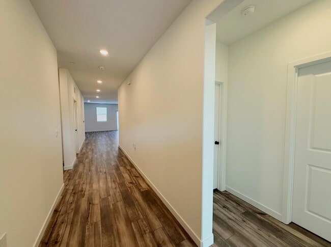 Photo - 4639 Sami Jo Dr