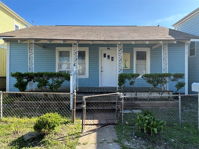 Building Photo - 823 Avenue K Rental