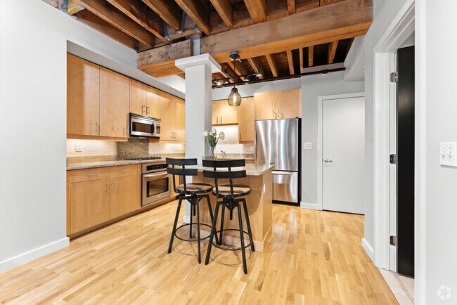 Building Photo - 101 Broad St Unit 5B Rental
