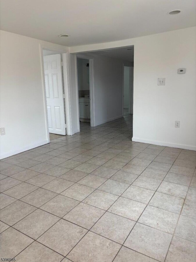 Photo - 84 Washington St