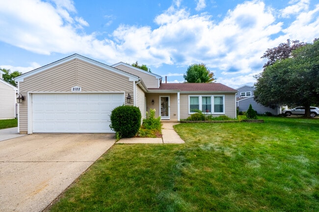 Building Photo - 2122 Kensington Dr
