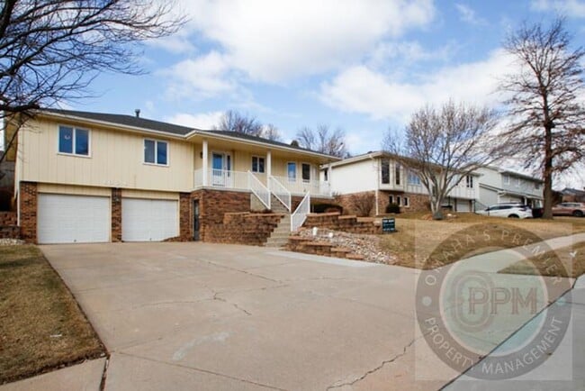 Photo - Beautiful and Spacious 3 Bd/3Ba with finished basement