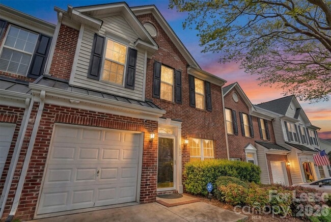 Photo - 1802 Robinwood Village Dr