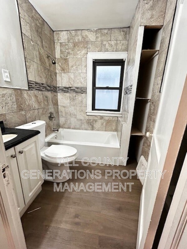 Photo - 9612 Lamontier Ave