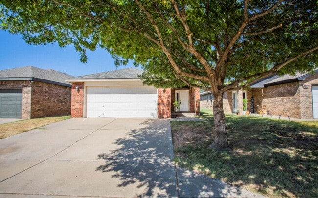 Building Photo - 9910 Weatherford Ave