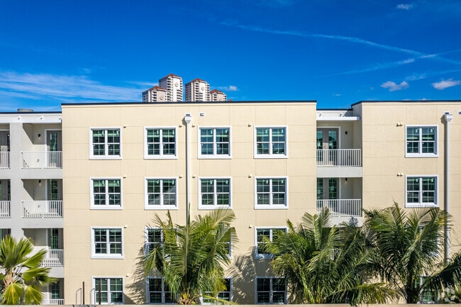 Photo - Triton Cay - Fort Myers
