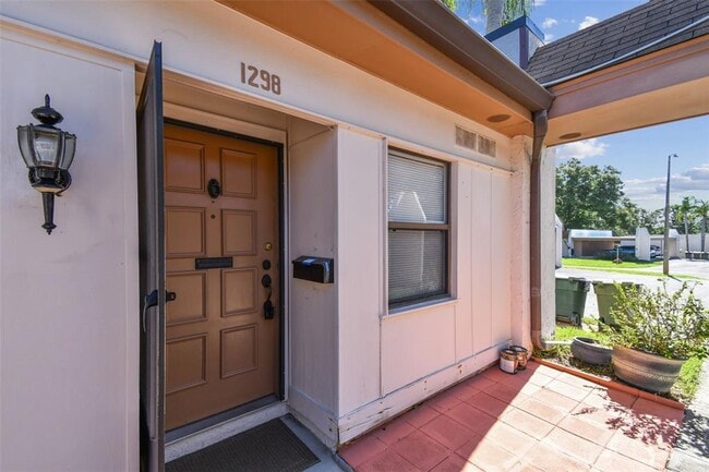 Building Photo - 1298 Mission Hills Blvd Rental