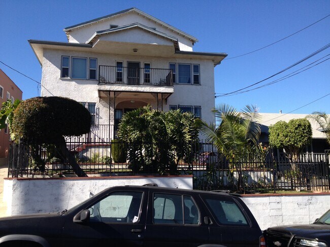 Photo - 1437 Lucile Ave Unidad 2