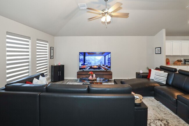 Photo - 3/2/2 Rental in the Meadows ~ 1743 Wesleyan!