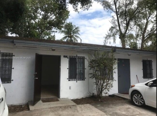 Building Photo - 7801 NW 6th Ave Unit 1 Rental
