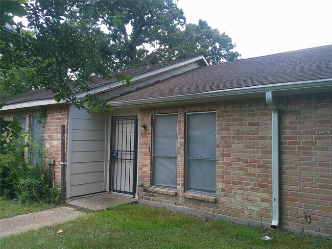 5771 Easthampton Dr Unit B