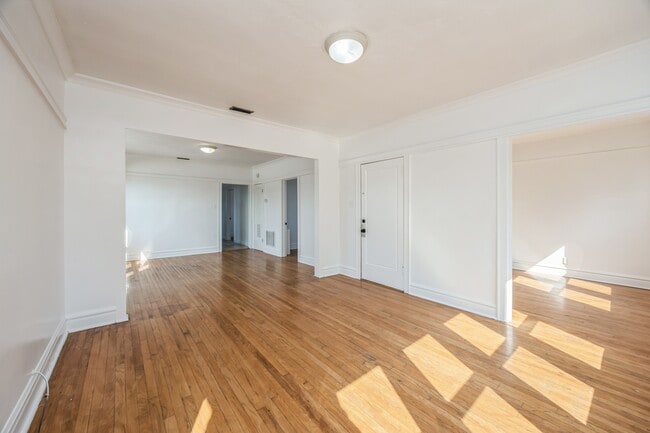 Photo - 1830 S Central Ave Unit 2