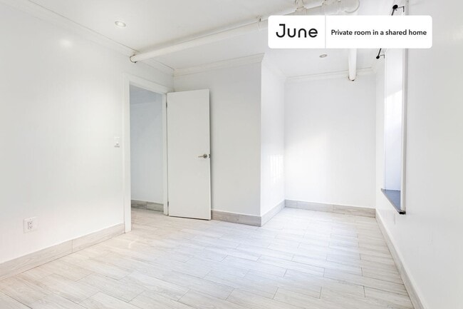 Photo - Room in Shared 4 bed/2 bath home Unit D