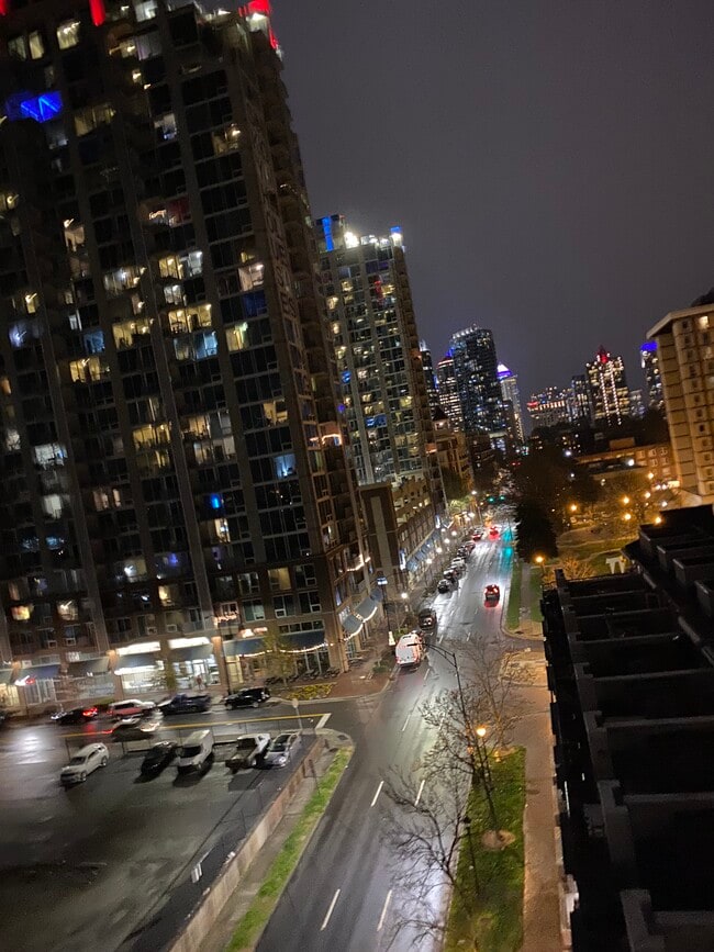 Photo - 715 N Church St Unit 601