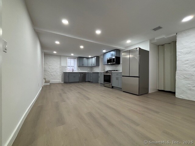 Photo - 1 Kittredge St