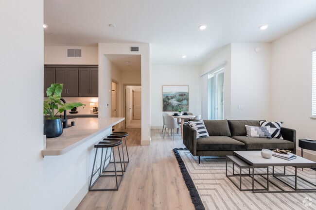 1 BR, 1 BA - Towne Centre