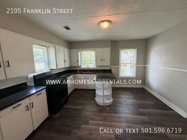 Photo - 2105 Franklin St