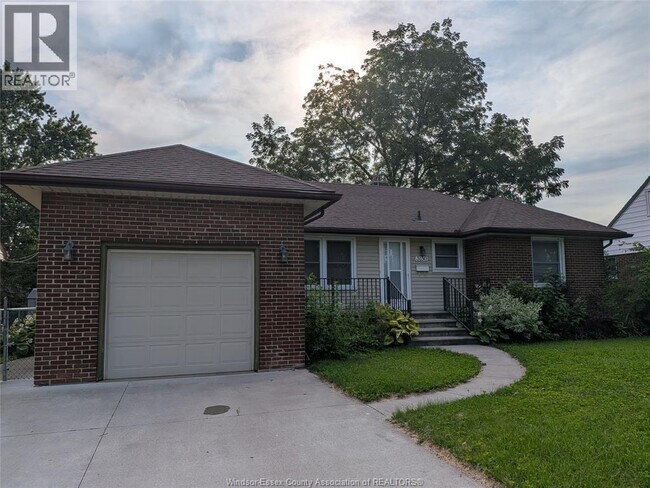Photo - 3130 Academy Dr