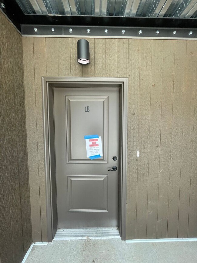 1525 Windrow Dr Unit B1